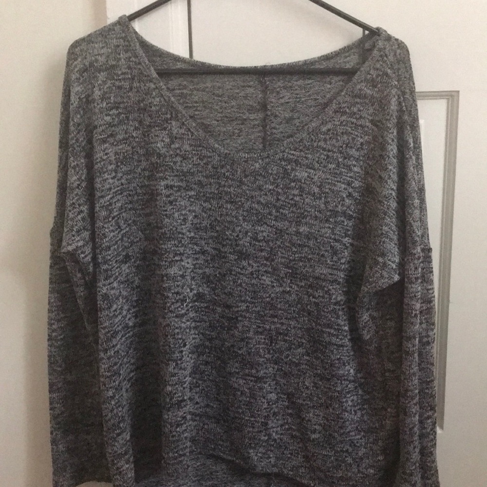 Gray sweater (way cuter in real life I️ promise!)